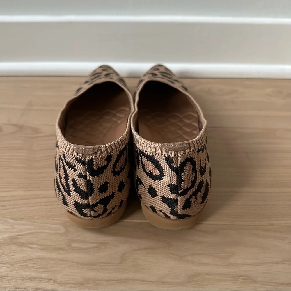 Vivaia Lightweight Pointed-Ballet Flats (Aria Walker) | Dark Leopard | 39.5 - Picture 6 of 10